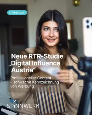 Die RTR-Studie „Digital Influence Austria“ zeigt:
Influencer aus Österreich arbeiten zunehmend professionell – mit klareren Strategien, mehr Kooperationen und steigender Relevanz für Marken.

Gleichzeitig wird aber auch ein zentrales Problem sichtbar:
Transparenz bleibt eine Schwachstelle.

Mehr als die Hälfte der analysierten Postings enthält kommerzielle Inhalte – doch ein erheblicher Teil davon ist nicht oder nur unzureichend gekennzeichnet.
Oft fehlen klare Hinweise oder sie sind für User nicht sofort erkennbar.

Was bedeutet das für Marken?
👉 Rechtliches Risiko steigt
👉 Glaubwürdigkeit kann schnell verloren gehen
👉 Vertrauen wird zum entscheidenden Erfolgsfaktor

Unser Tipp für die Zusammenarbeit:
Definiert klare Guidelines und prüft Inhalte aktiv mit. Werbung muss sofort erkennbar sein – idealerweise mit „Werbung“ oder „Anzeige“ gut sichtbar am Anfang des Postings. 

#SPiNNWERK #AgenturWien #Digitalagentur #InfluencerRelations #InfluencerMarketing
